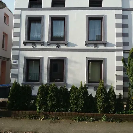Pensionszimmer Luetzowzimmer Casa de hóspedes Lübeck